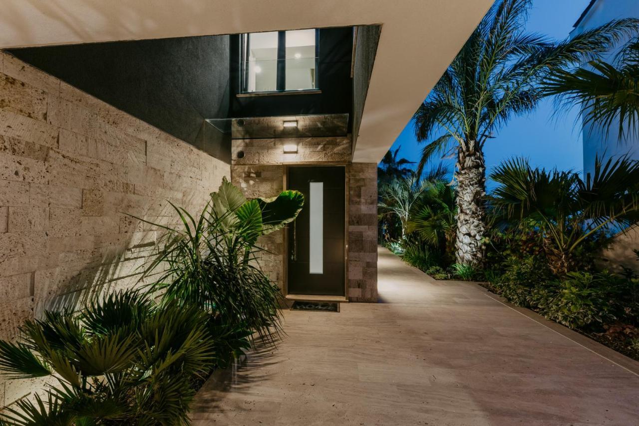 Villa Bloomhill Escape Trogir Bagian luar foto