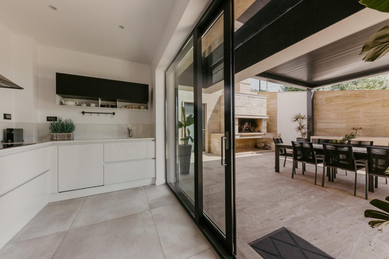 Villa Bloomhill Escape Trogir Bagian luar foto