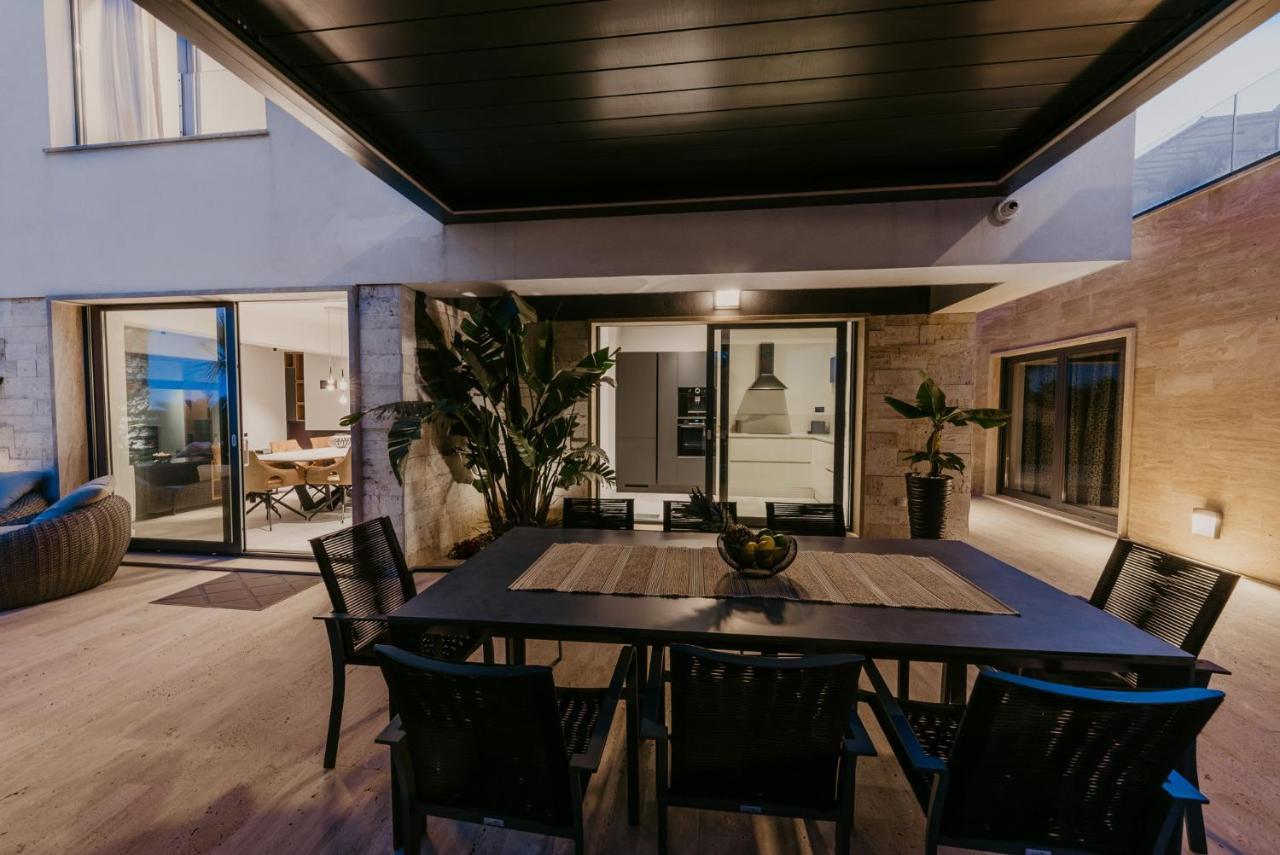 Villa Bloomhill Escape Trogir Bagian luar foto