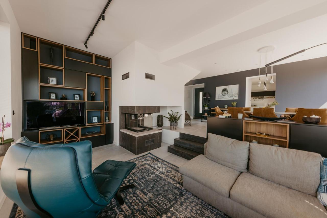 Villa Bloomhill Escape Trogir Bagian luar foto