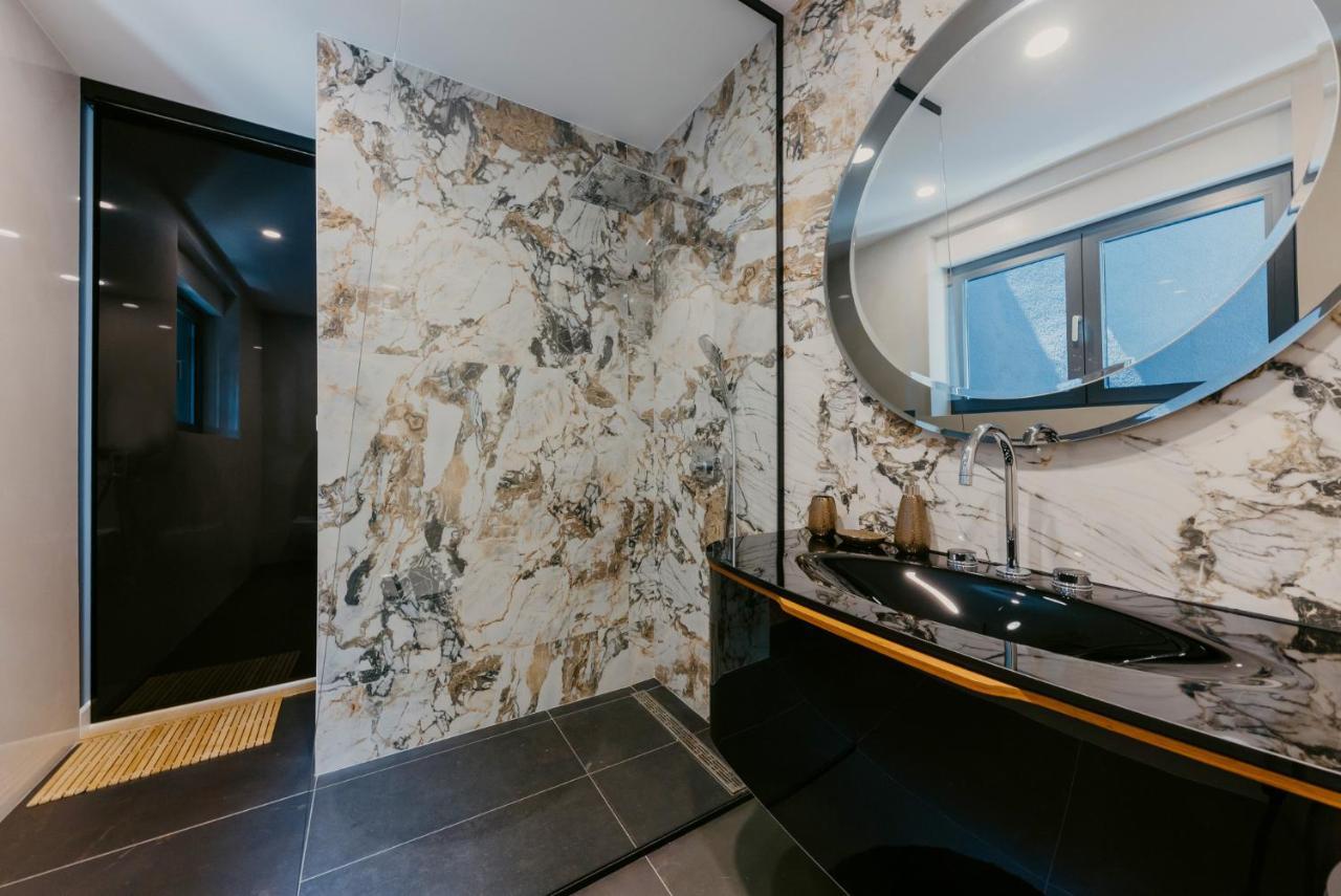 Villa Bloomhill Escape Trogir Bagian luar foto